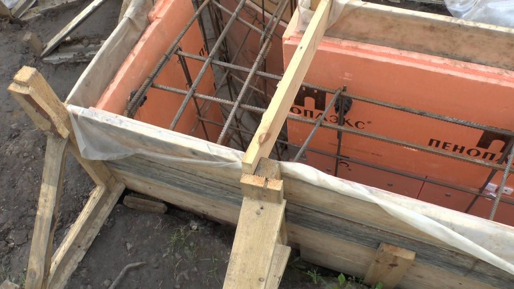 Фиксация опалубки подборками