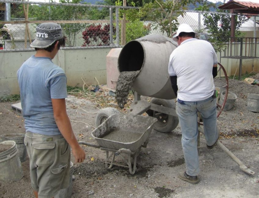 Приготовление раствора бетона