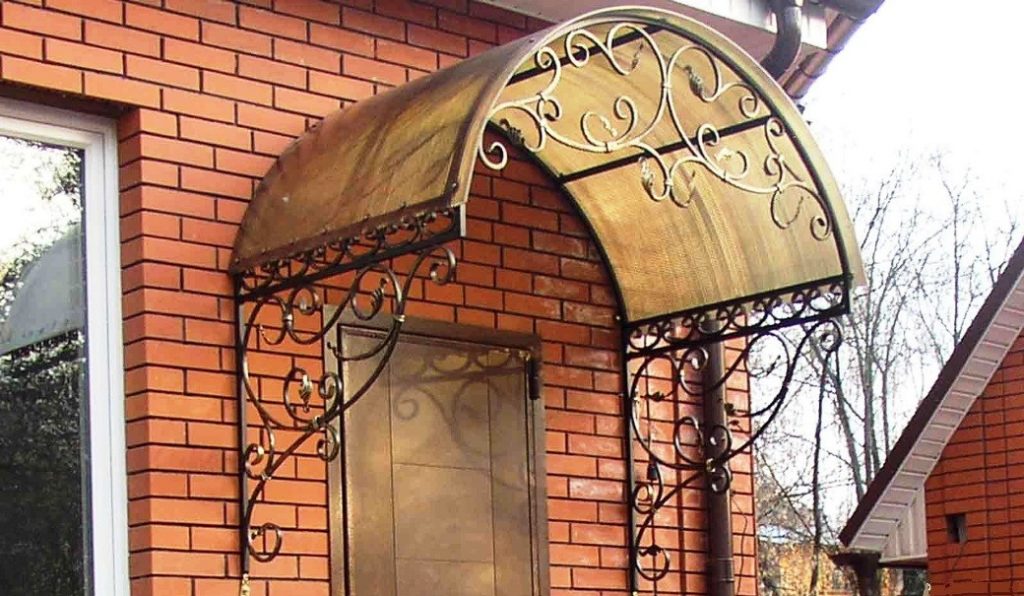 Арочный навес из поликарбоната