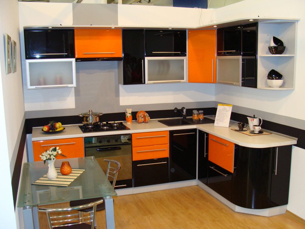 Угловая кухня