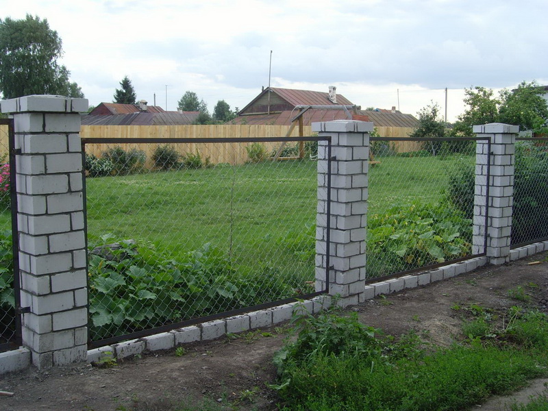 Опоры из кирпича