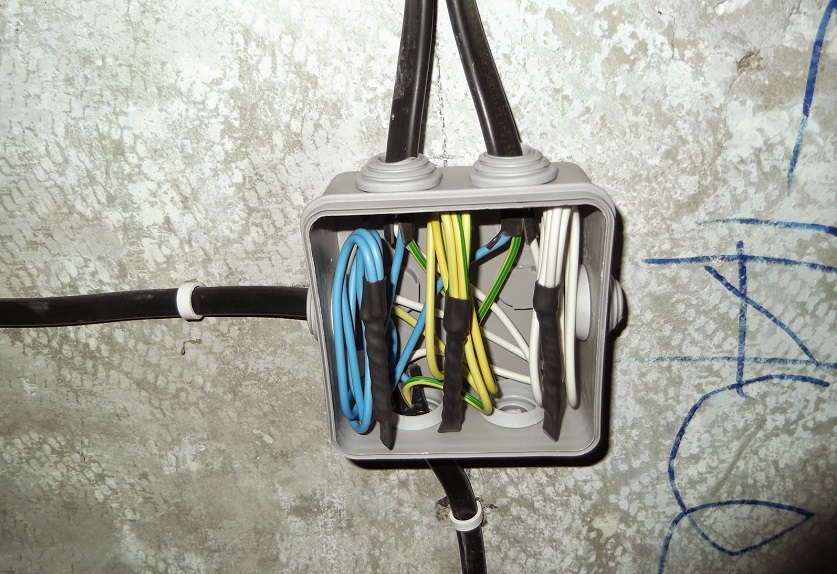Как соединять алюминиевые провода в распределительной коробке