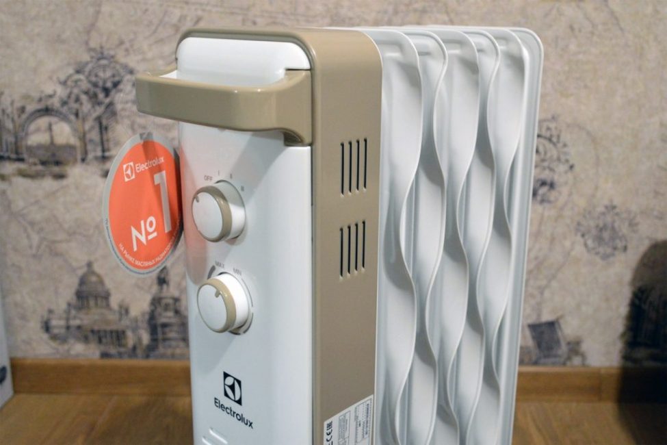 Масляный радиатор Electrolux EOH/M-9157