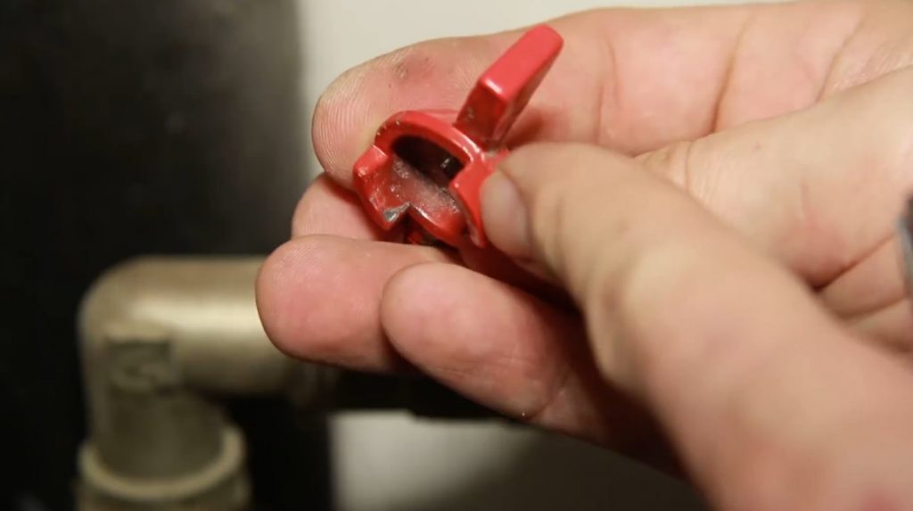 Намертво заклинил шаровой кран? Просто следуйте нашей инструкции Ручка крана