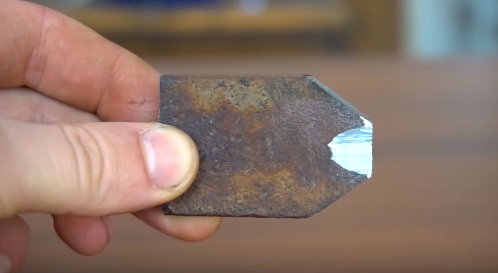 Делаем выемку