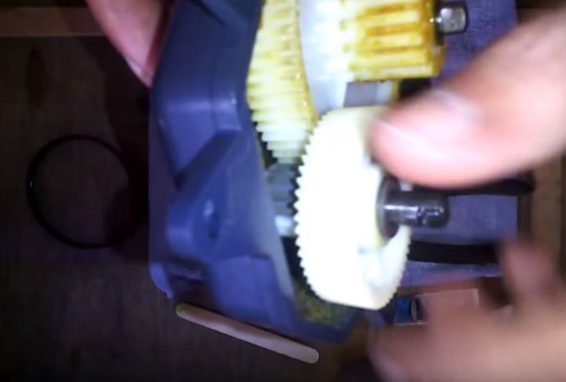 Прокатываем шестерню