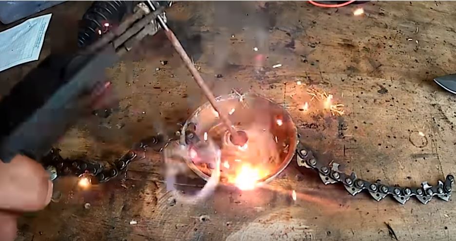 Привариваем цепь