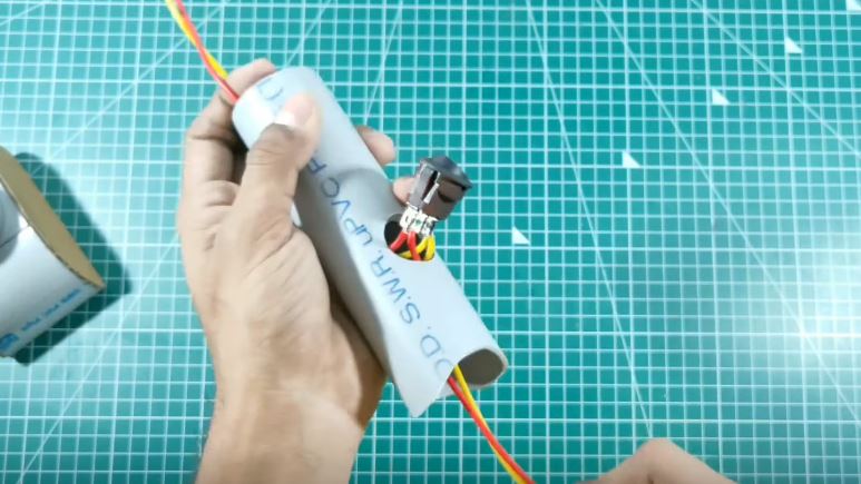 Припаиваем провода