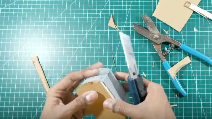 Заклеиваем боковушки