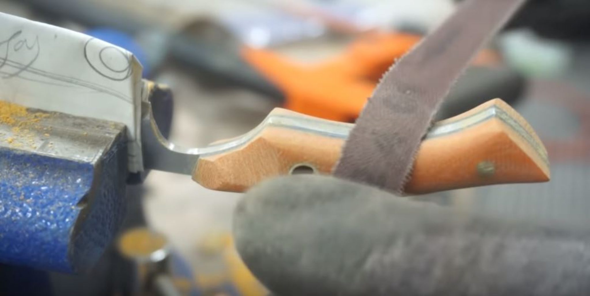 сделать нож из ножниц. самоделка из старых ножниц. нож из садовых ножниц. сделать нож из ножниц. ножик из ножниц.