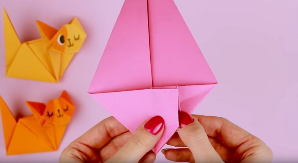 Разворачиваем левую часть заготовки вправо