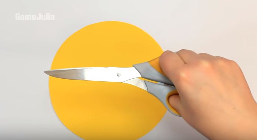 Вырезаем круг