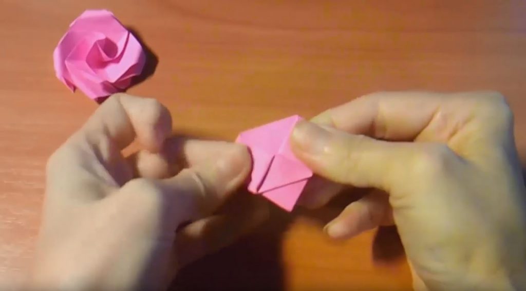 Складываем фрагменты так, чтобы получить плоскую заготовку