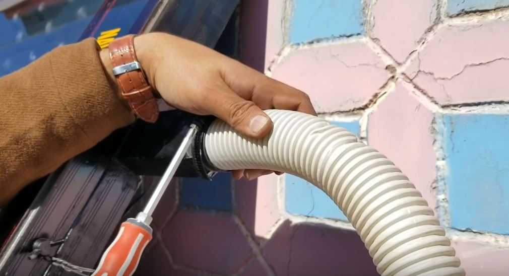 Крепим трубу