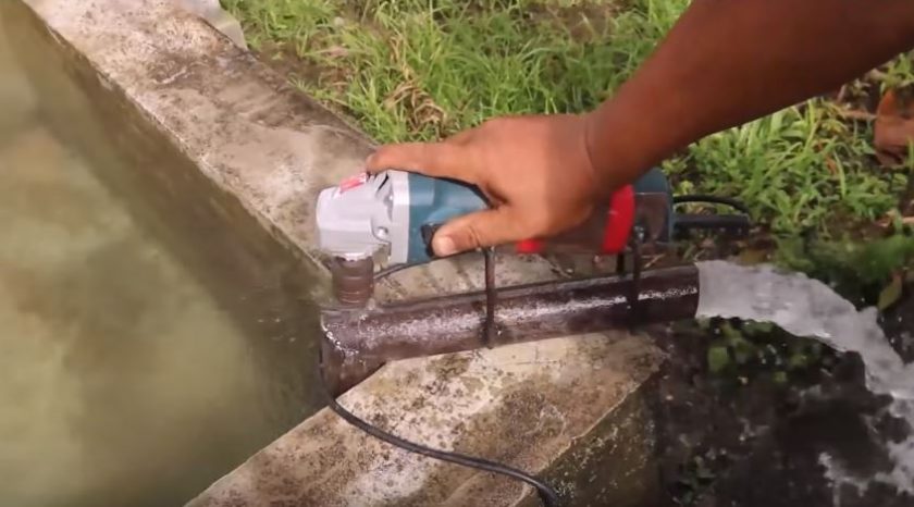 Мощная помпа для перекачки воды ⛲: необычное использование болгарки Мощная помпа для перекачки воды ⛲: необычное использование болгарки