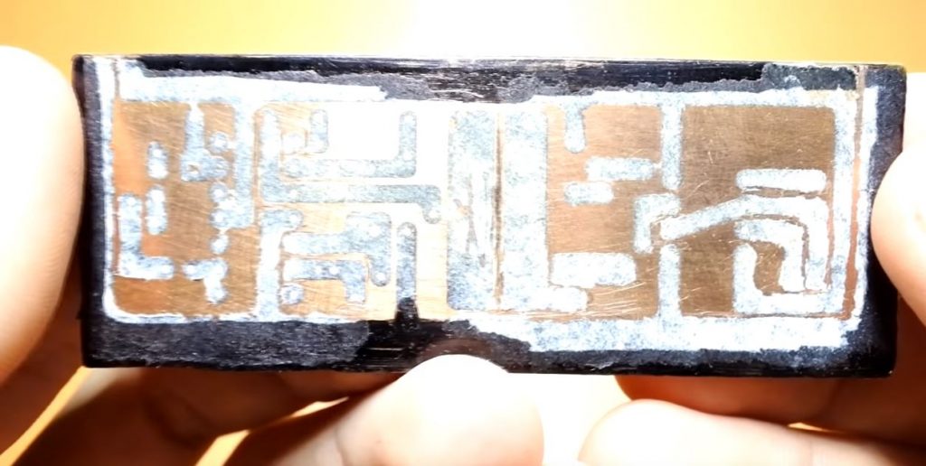 Плата выглядит вот так