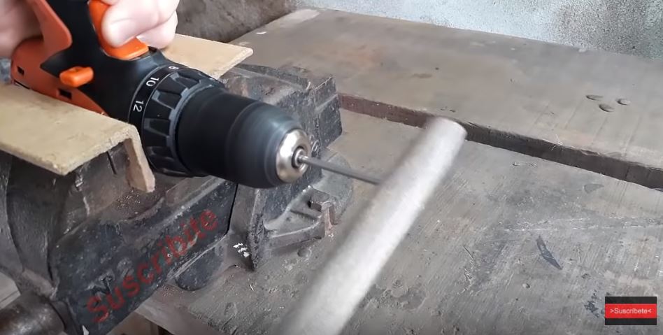 придаем шляпкам гвоздей красивую круглую форму