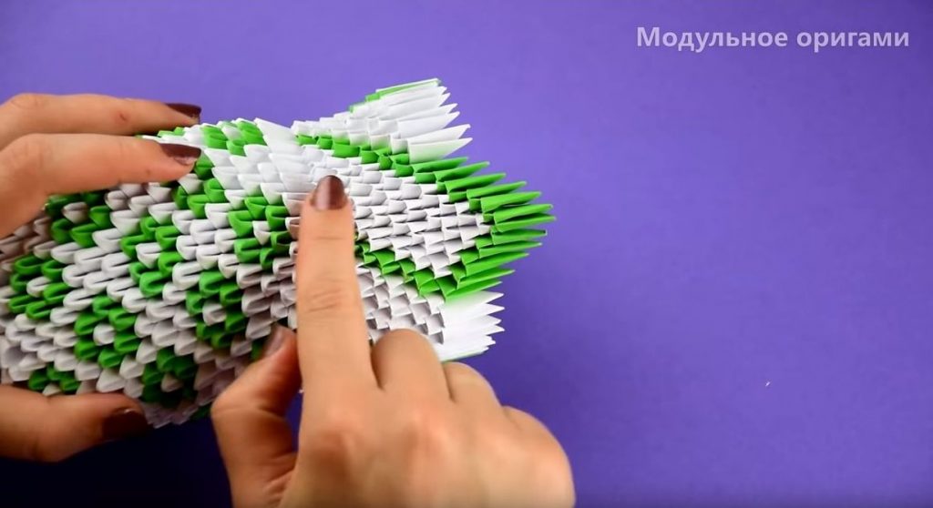 В следующем ряду снова смещаем зеленые модули друг к другу