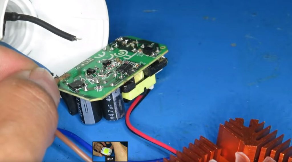 Припаиваем провода