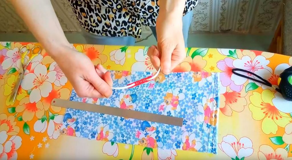 продеваем шнурок