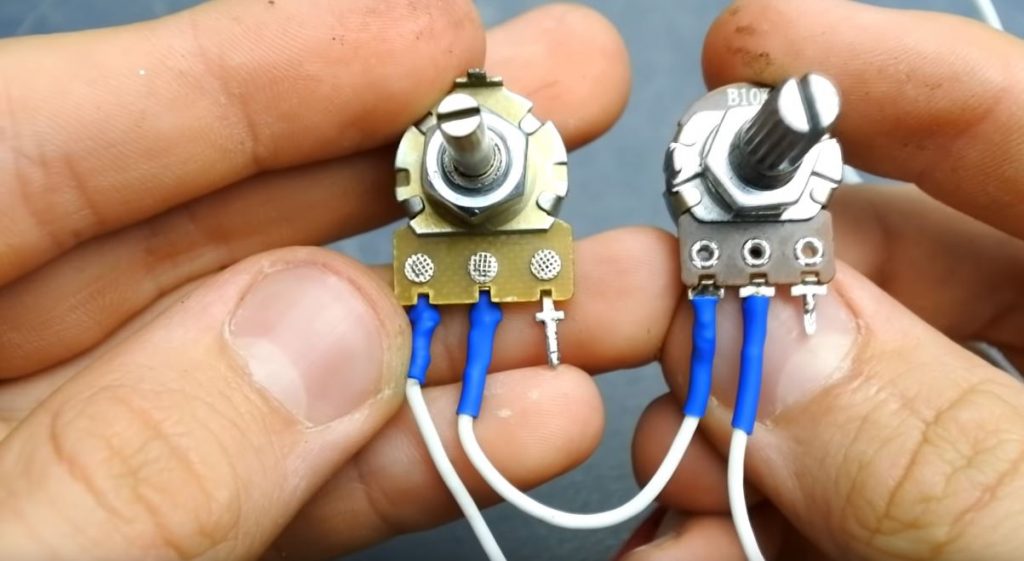 К третьей паре проводов подсоединяем резисторы