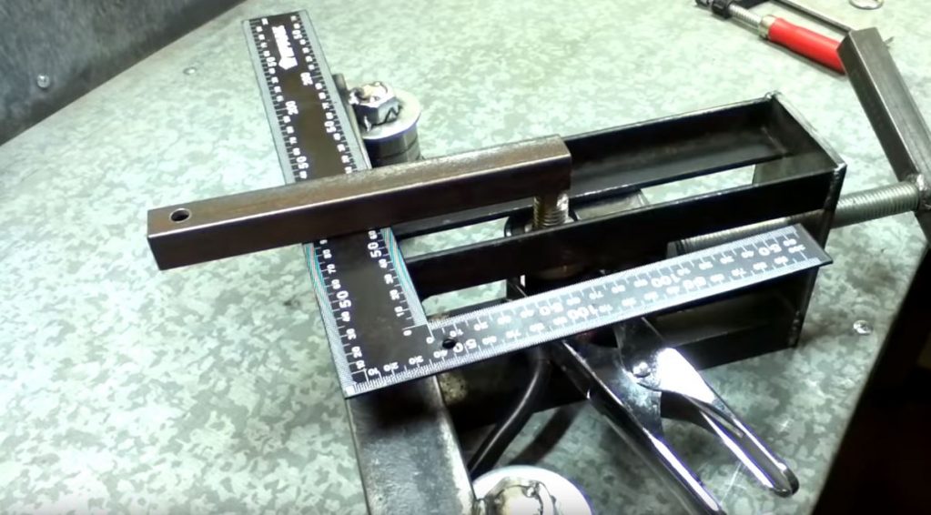 делаем рычаг для механического привода