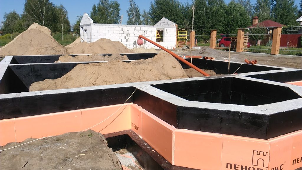 Утепление фундамента