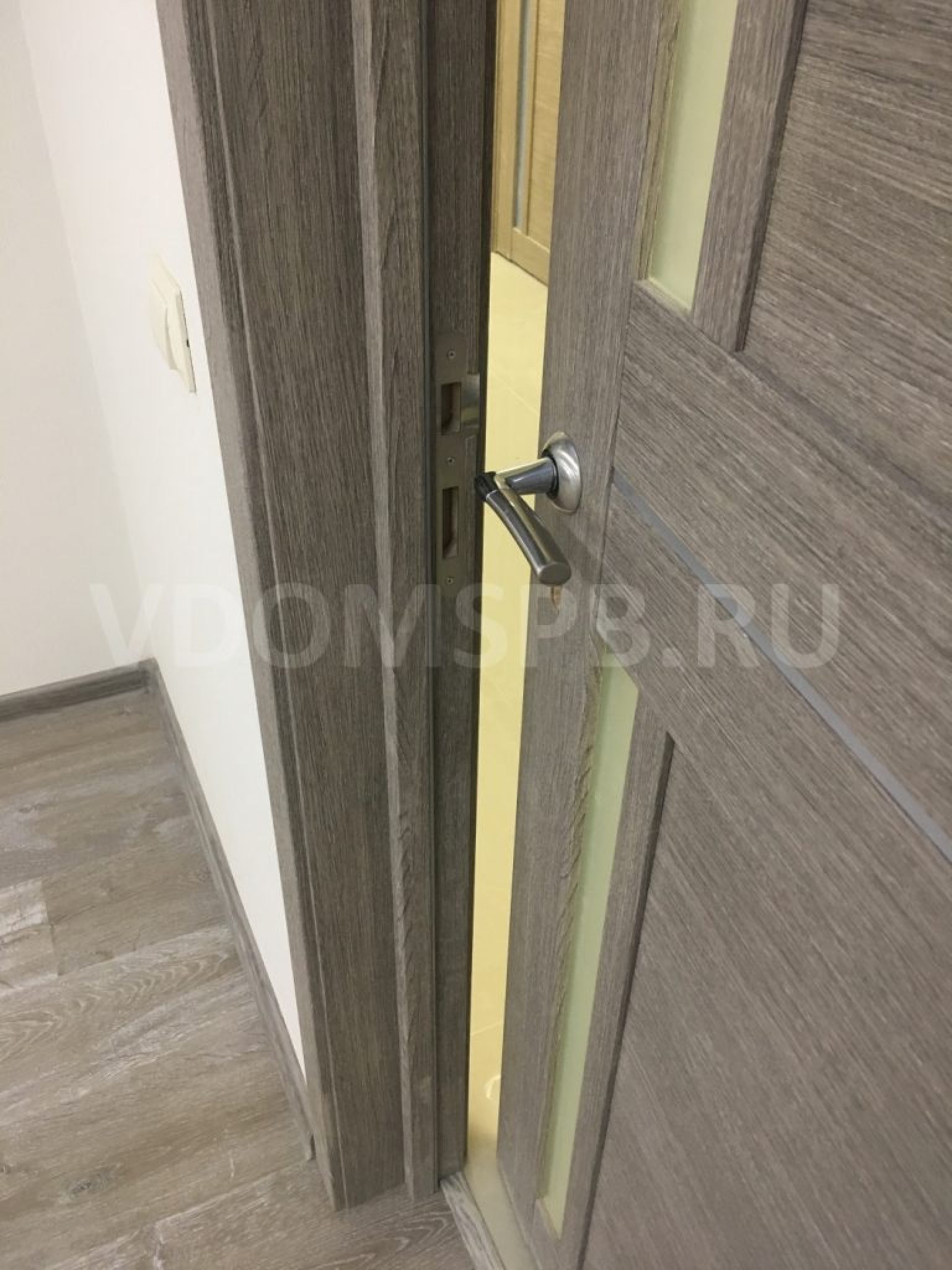 Что лучше, Двери из Экошпона, ПВХ, Шпона или Массива?