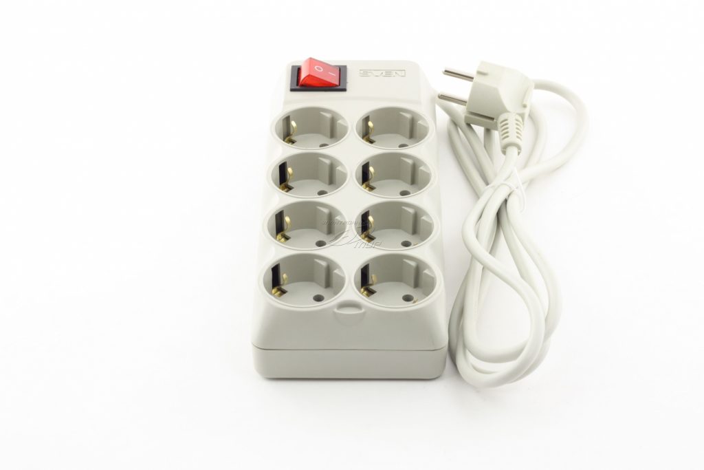 10 Лучших сетевых фильтров 2025