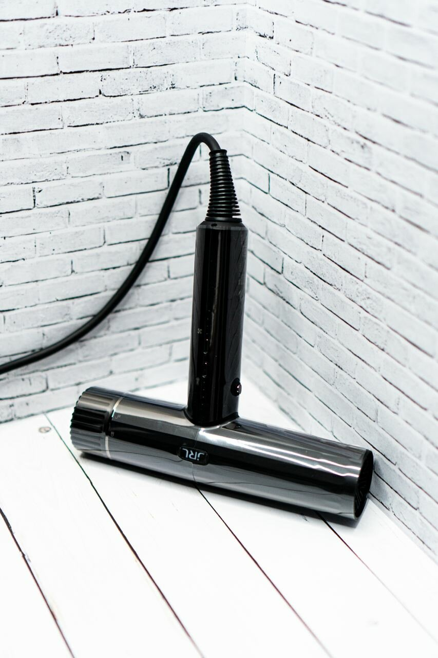 12 Лучших фенов для волос 2025