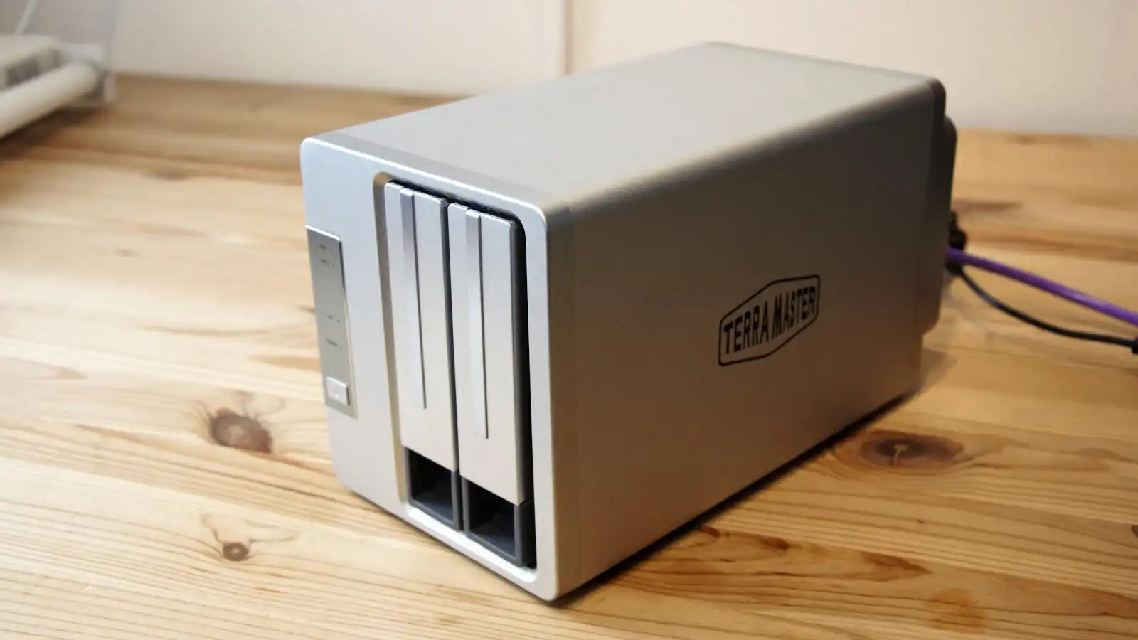 10 Лучших сетевых хранилищ 2025