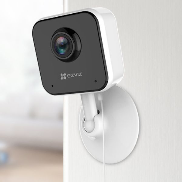 15 Лучших камер видеонаблюдения 2025