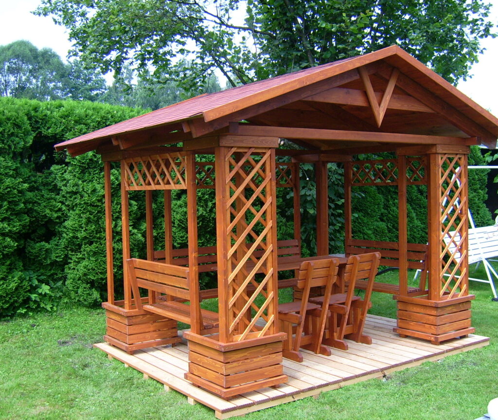 Беседка из древесины