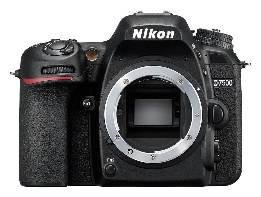 Зеркальный фотоаппарат Nikon D7500