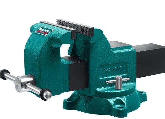 Тиски слесарные Kraftool GRAND 32702-150