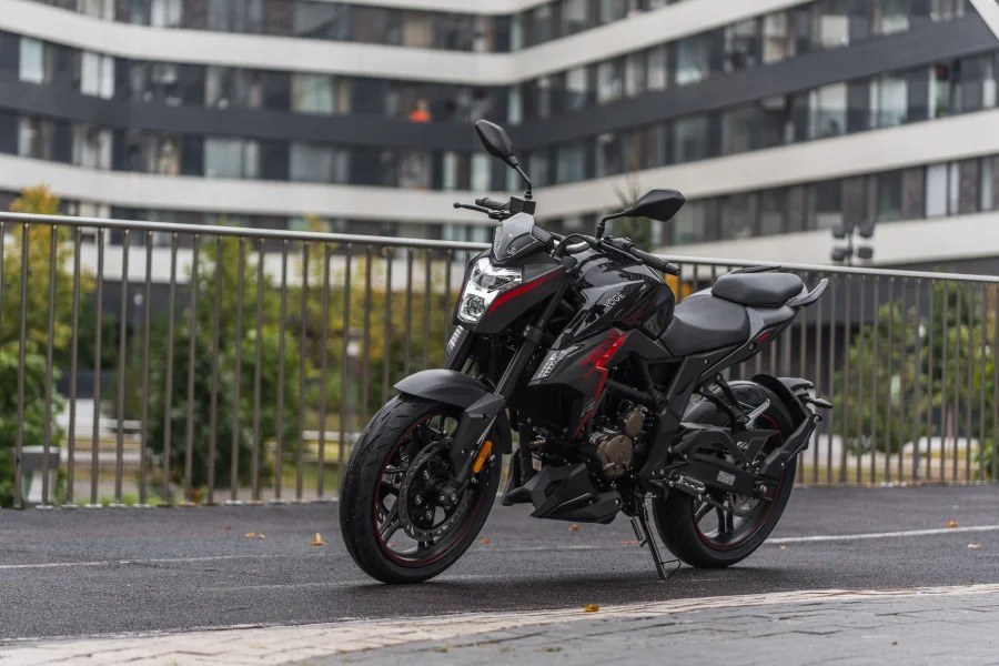 Мотоцикл VOGE R 300