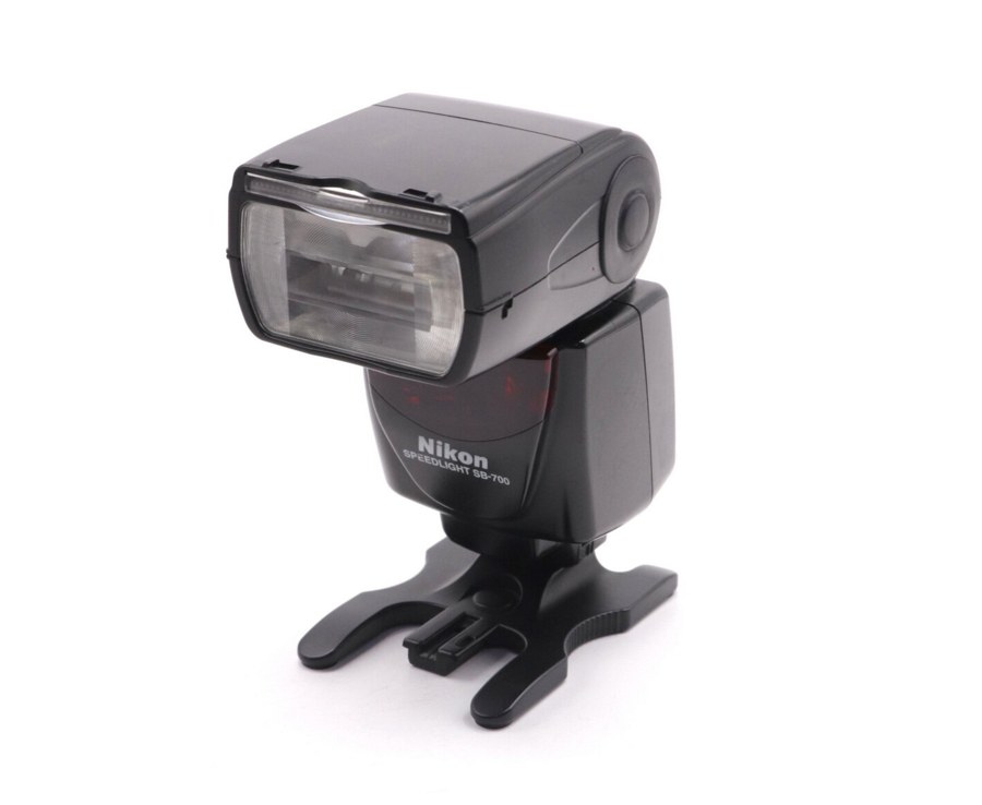 Вспышка Nikon Speedlight SB-700